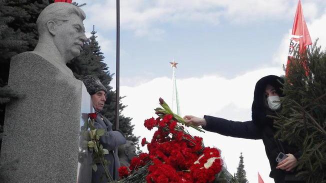 Russia: rimosso nel Daghestan busto 'abusivo' di Stalin
