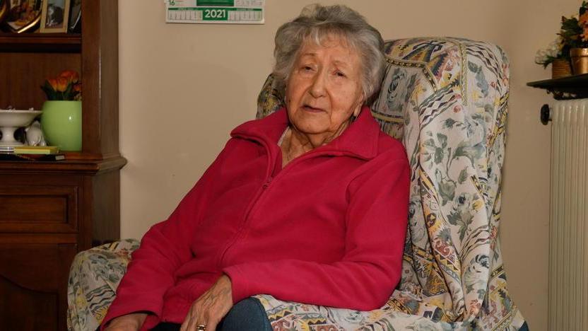 Vaccino, l’attesa infinita di Maria Grazia