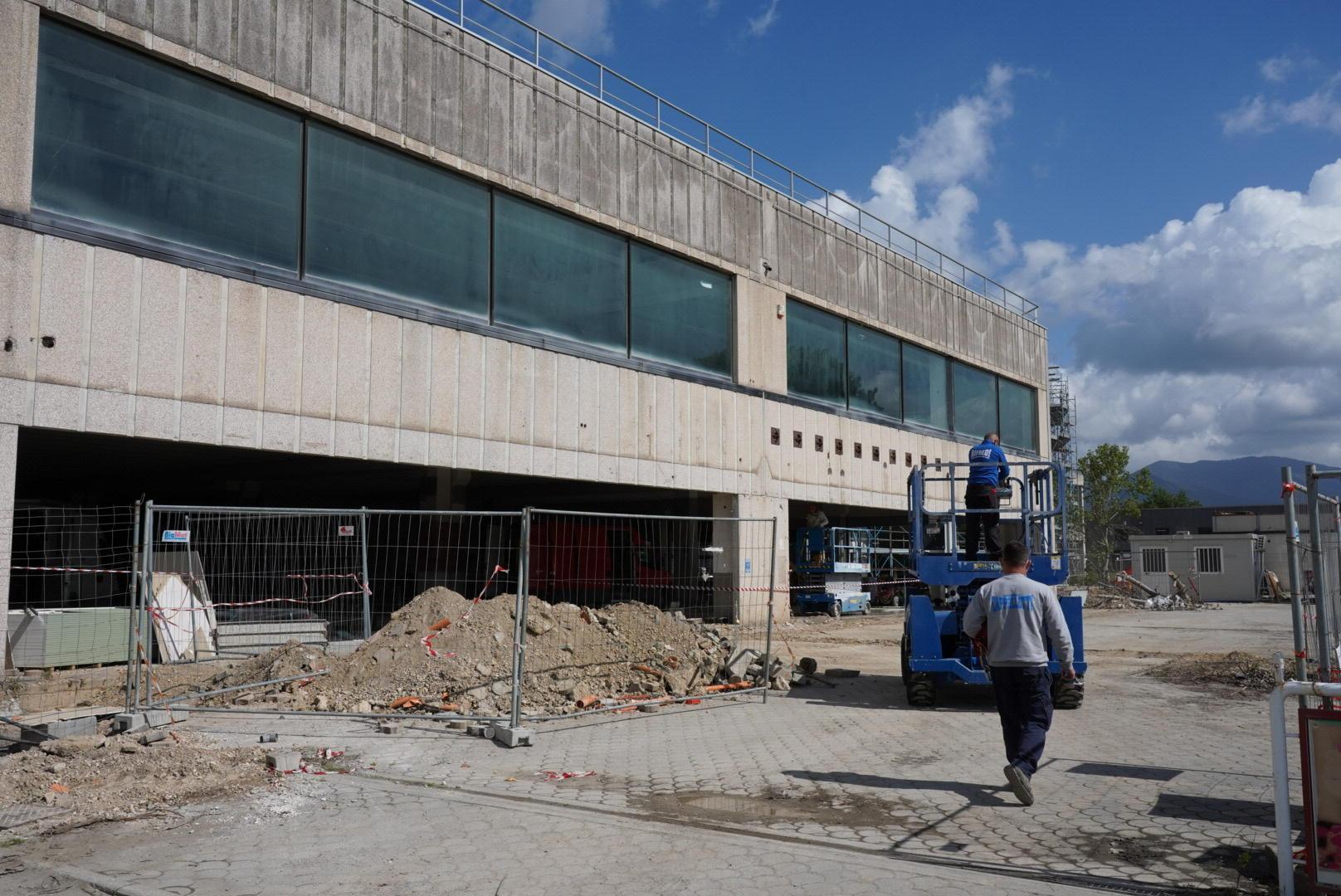 Ex Desio &amp; Robé: entro giugno i marchi accendono le prime insegne 