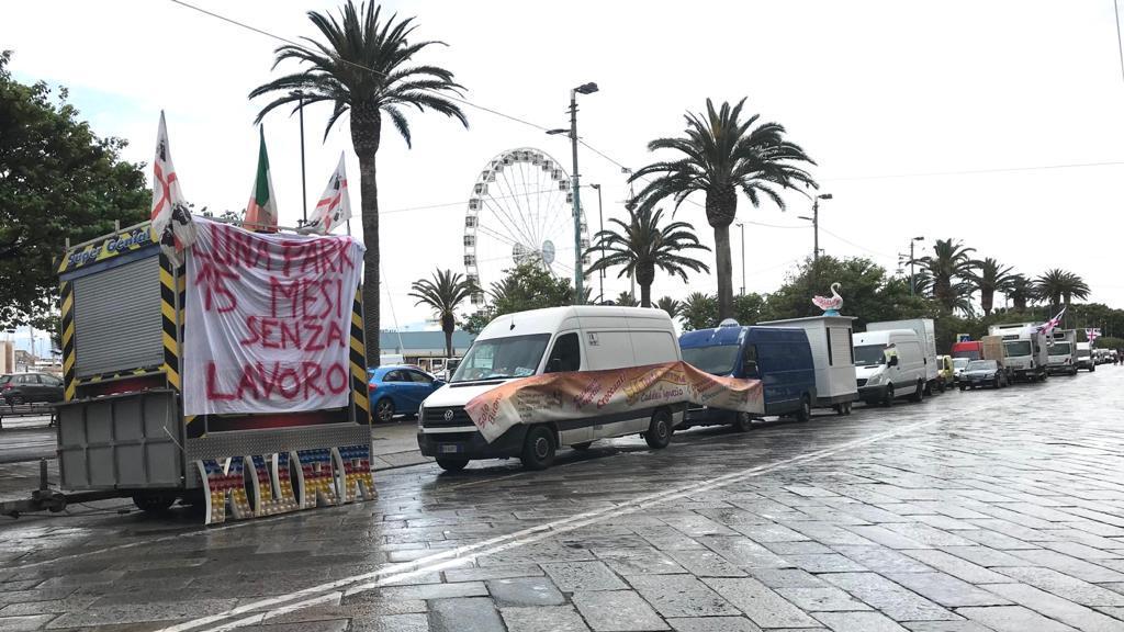 La manifestazione degli ambulanti a Cagliari (foto Mario Rosas)