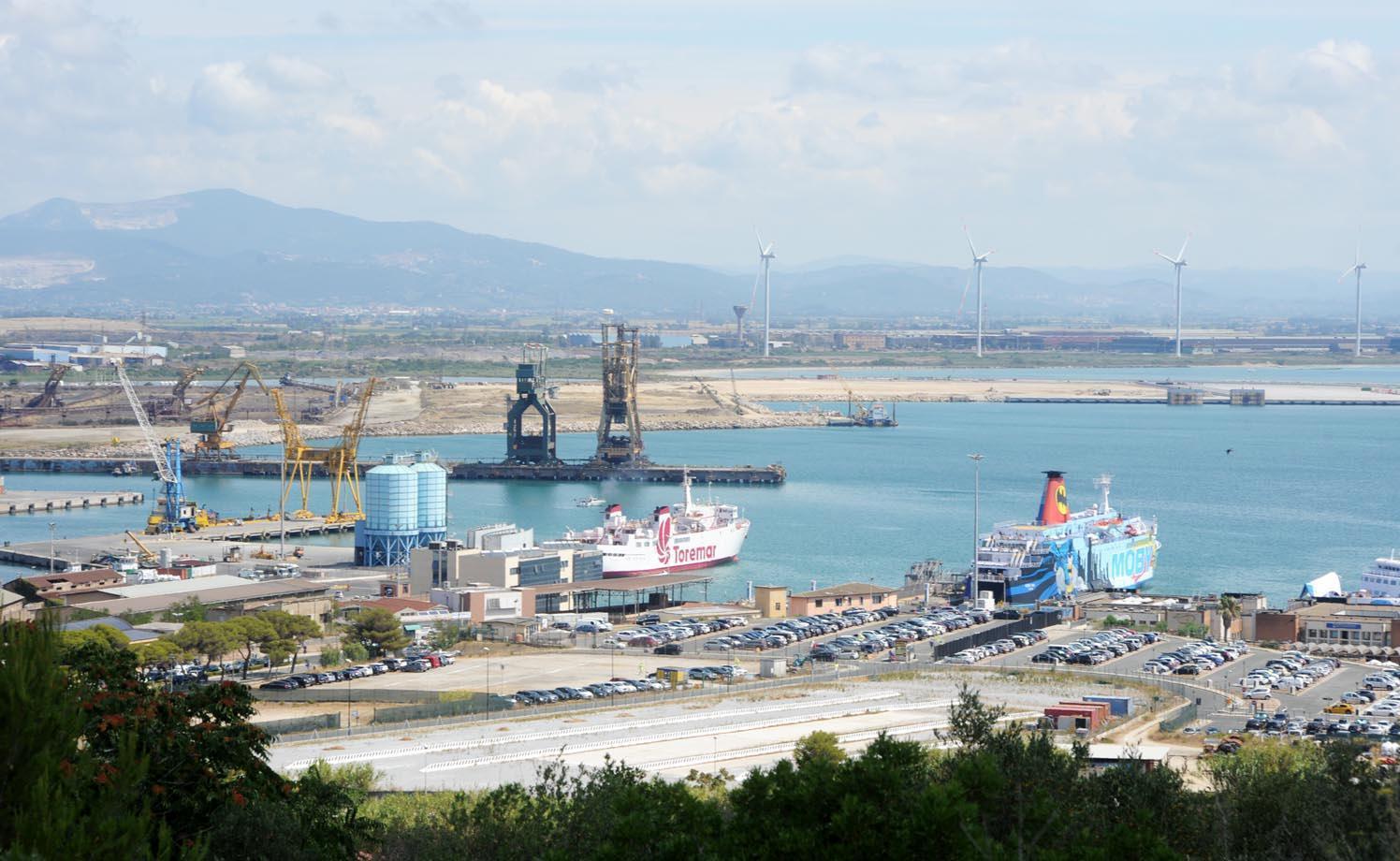 Banchine elettrificate e porto di Piombino più verde. Bertocci: da terra l’ energia per le navi 