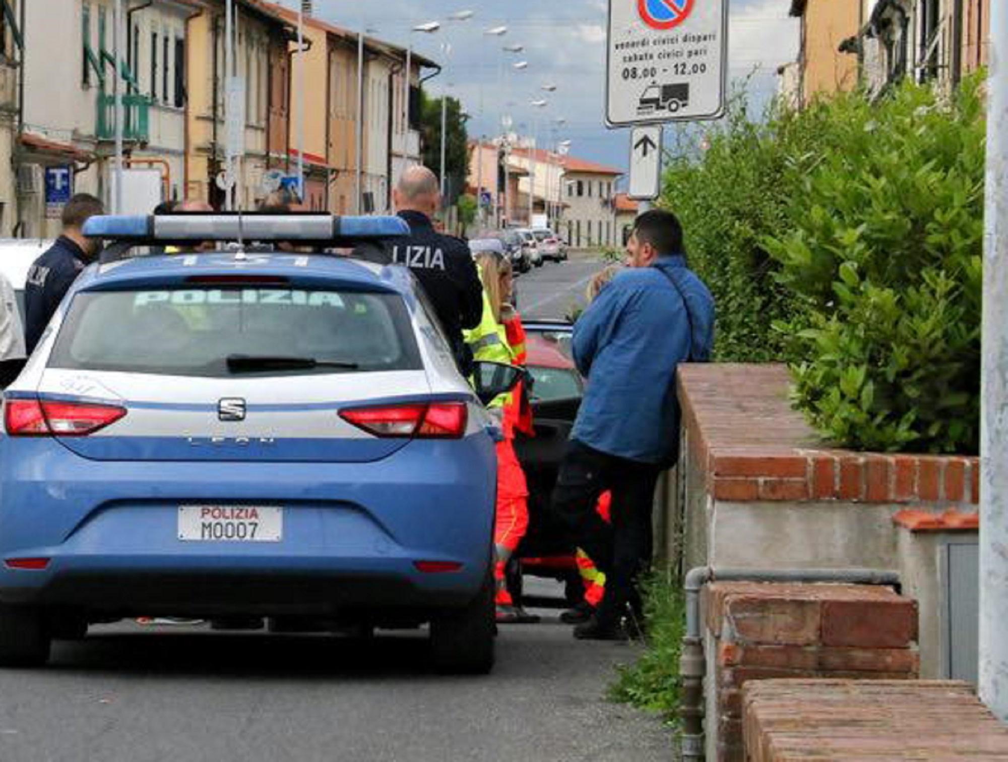Agenti delle volanti della polizia (foto d'archivio)