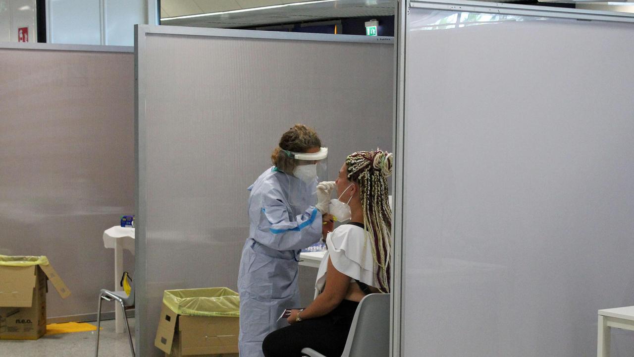 Coronavirus in Sardegna, 104 casi e cinque vittime: tasso di positività del 3,5 per cento 