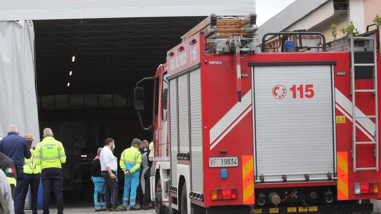 Morta in fabbrica a 23 anni, ci sono due indagati. Sotto esame i dispositivi di sicurezza