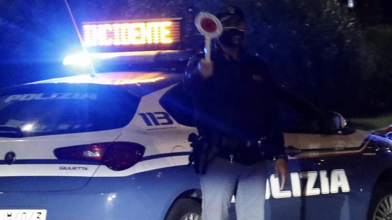La polizia dopo un incidente (foto d'archivio)