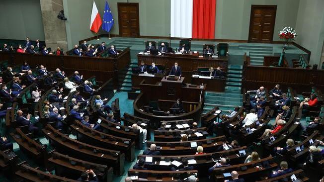 Il parlamento polacco approva il Recovery fund