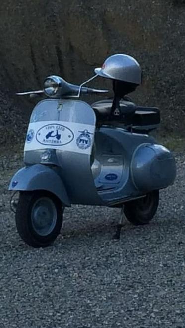 Raid in un capannone, ladri in fuga da Peccioli con tre mezzi d’epoca