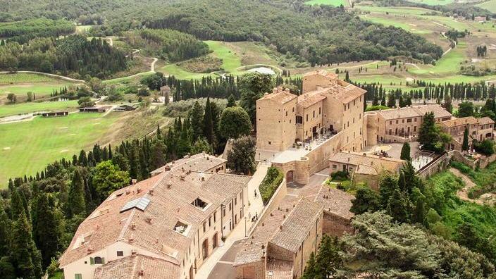 Castelfalfi riapre il 13 maggio in corso le trattative di vendita