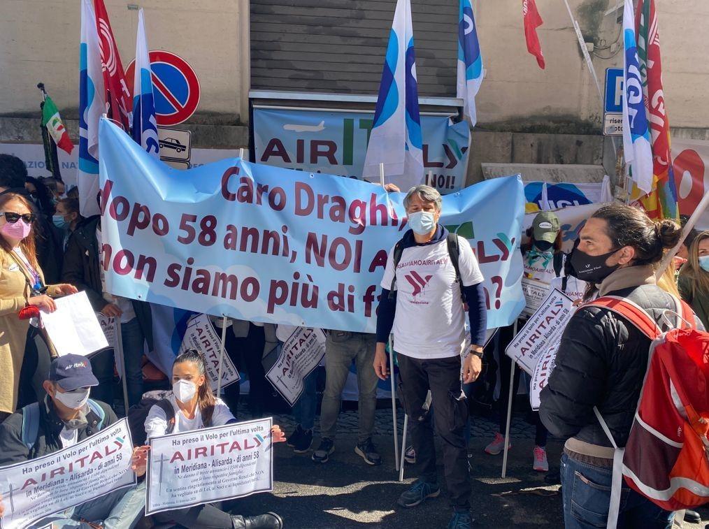 Annullato il blitz a Cagliari Sindacati in ordine sparso 