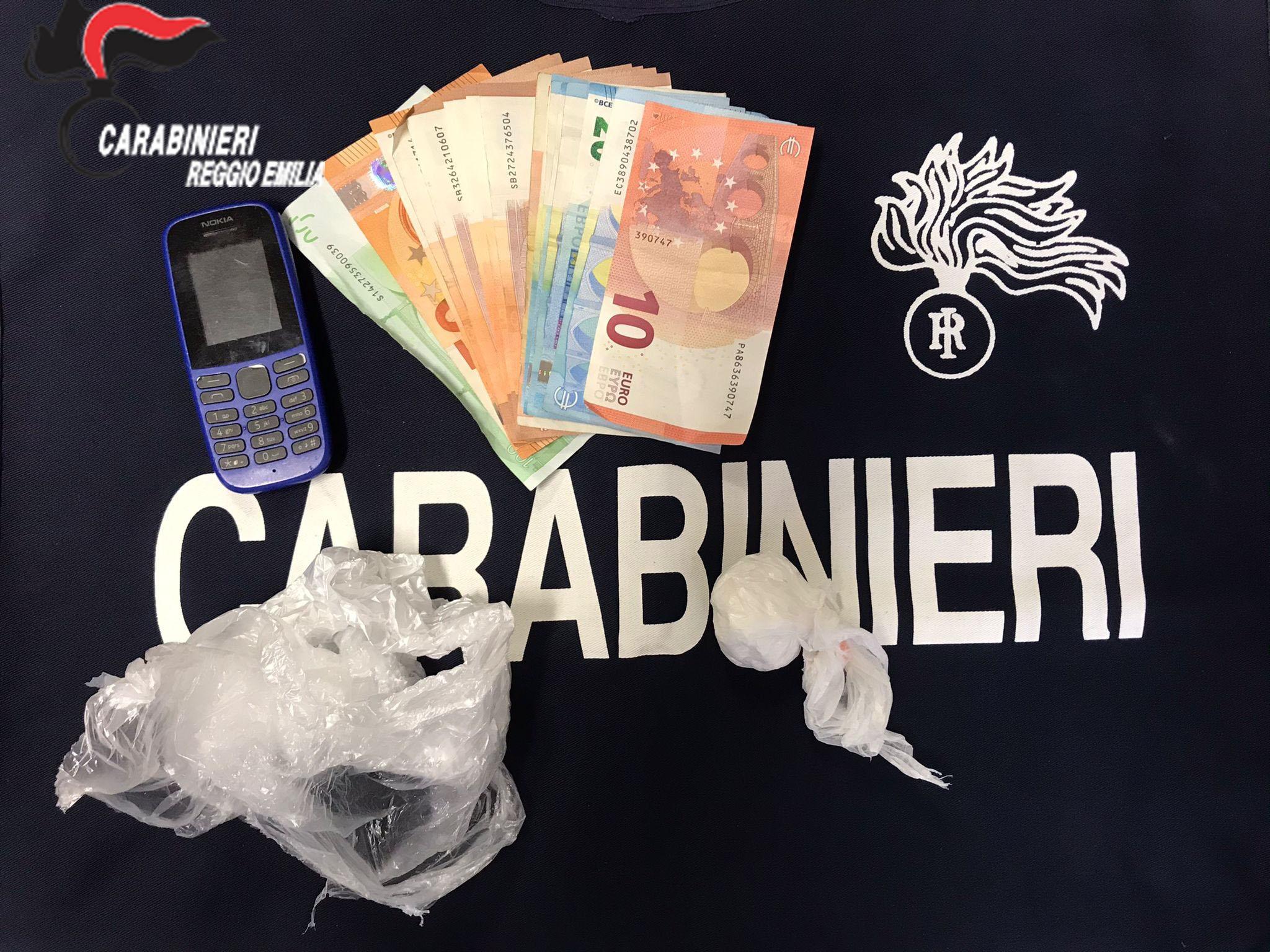 Consegnava droga a casa, arrestato spacciatore di Albinea