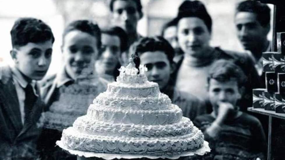 Un’immagine storica della pasticceria Arpagaus