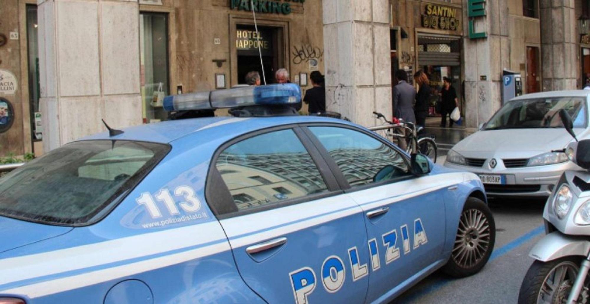 Polizia in via Grande (foto d'archivio)