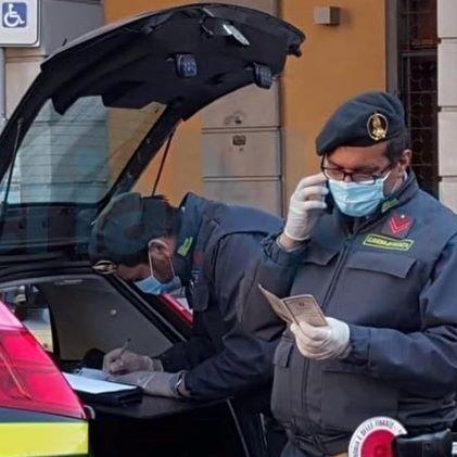 E gli agenti della guardia di finanza si presentano negli uffici dell’Ats 