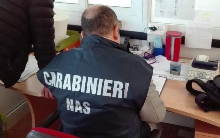Falsi diplomi di acconciatore: due denunciati dai Nas