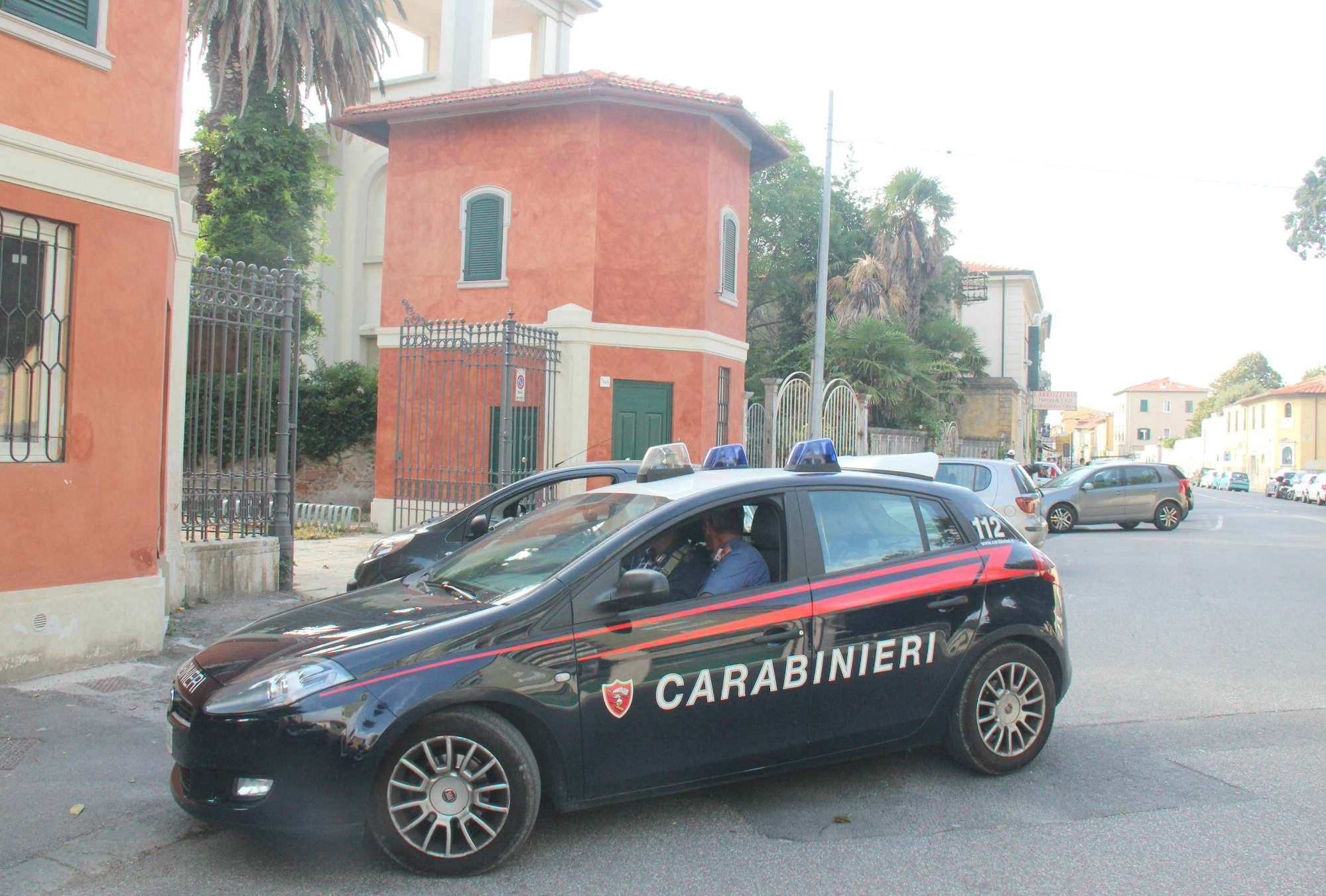Carabinieri in Borgo Cappuccini (foto d'archivio)