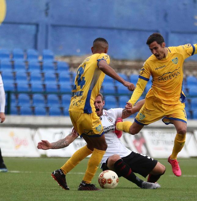 Carrarese, futuro societario incerto: il primo nodo è lo stadio