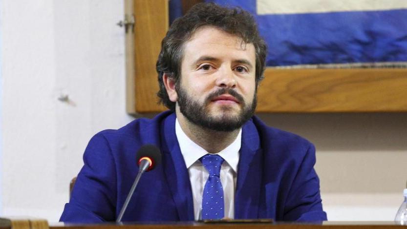 «Sanità locale da potenziare non da indebolire»