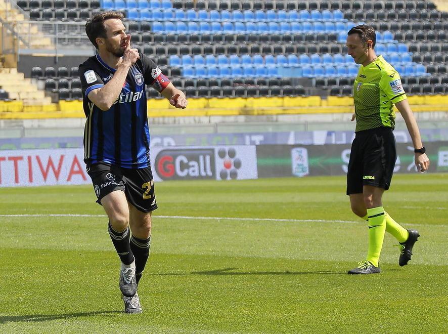 Gucher in piena simbiosi con la squadra ora lo attende il rinnovo del contratto 