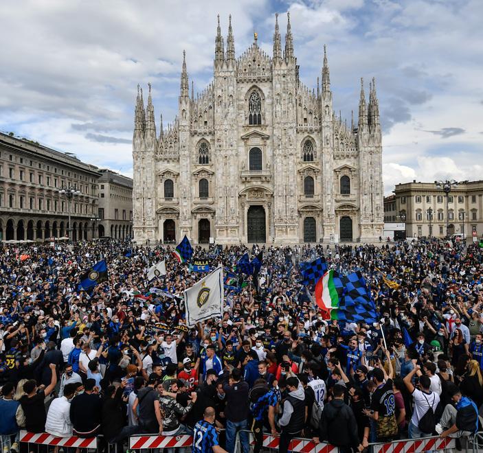 Milano presidiata per la festa scudetto così si prepara a sfidare ancora il virus 