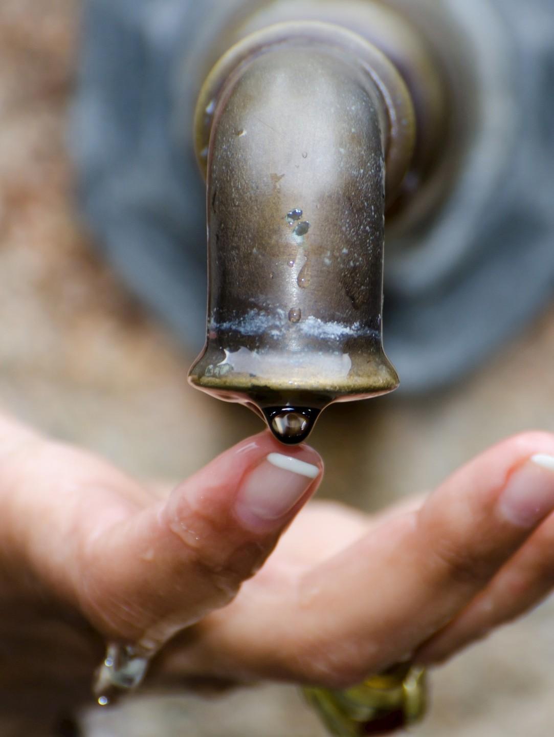 Oggi rubinetti a secco a Sant’Agostino 