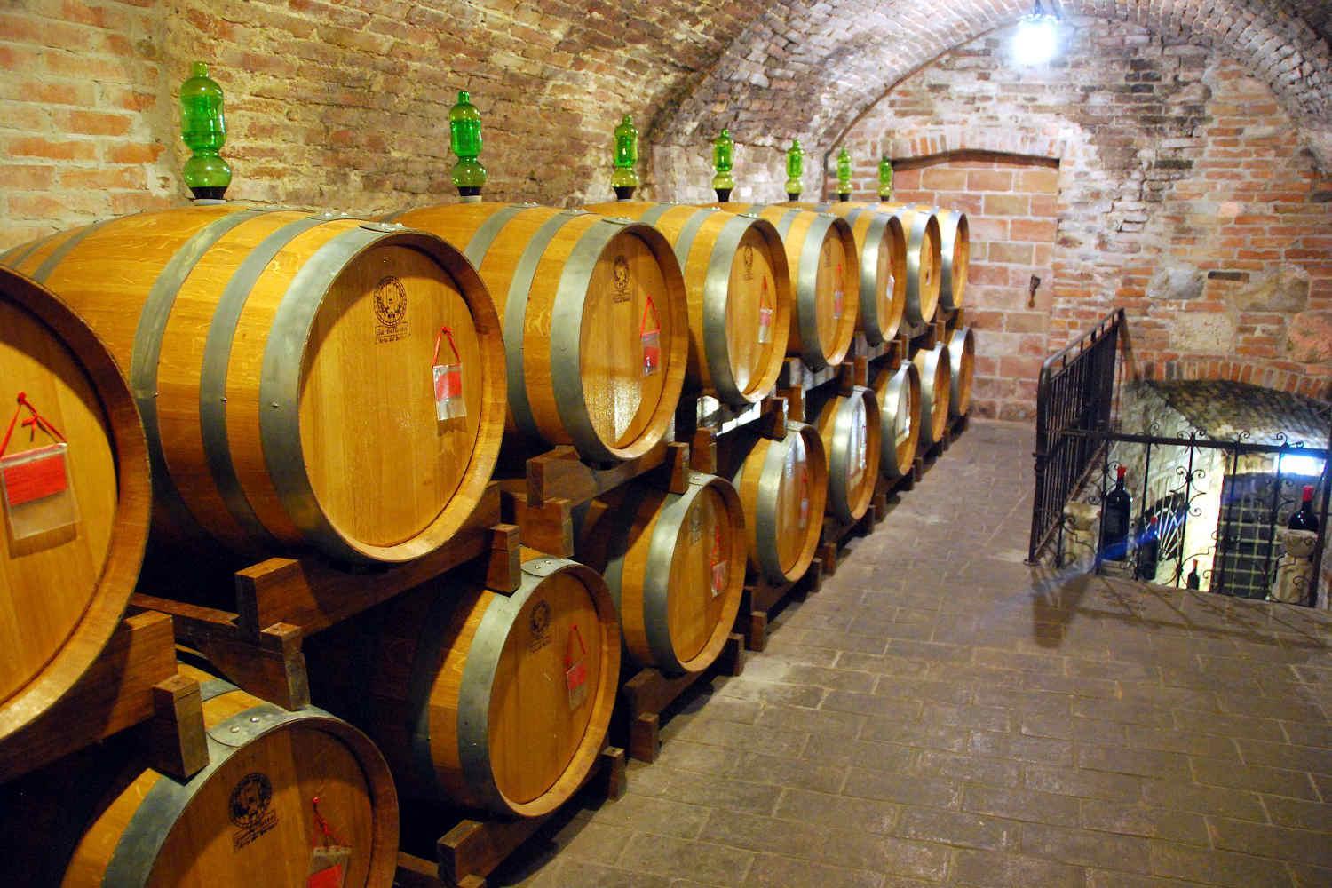 Vino, Coldiretti sulle barricate per difendere le aziende lucchesi