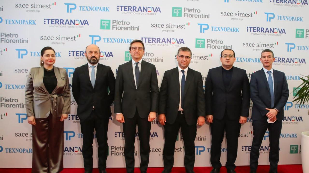 La presentazione dell’accordo a Tashkent, con le delegazioni del governo uzbeko e di Terranova