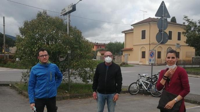 Capannori, via Sottomonte come una pista di Formula Uno