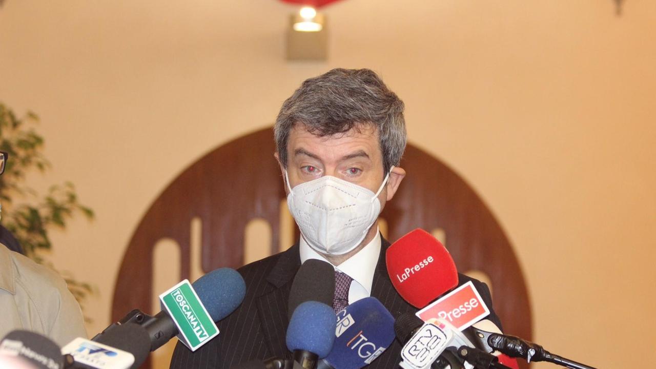 Il ministro Andrea Orlando in Prefettura a Prato (foto Batavia)