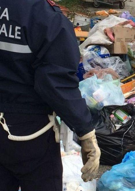 Atti vandalici rifiuti e furti Decisive le telecamere