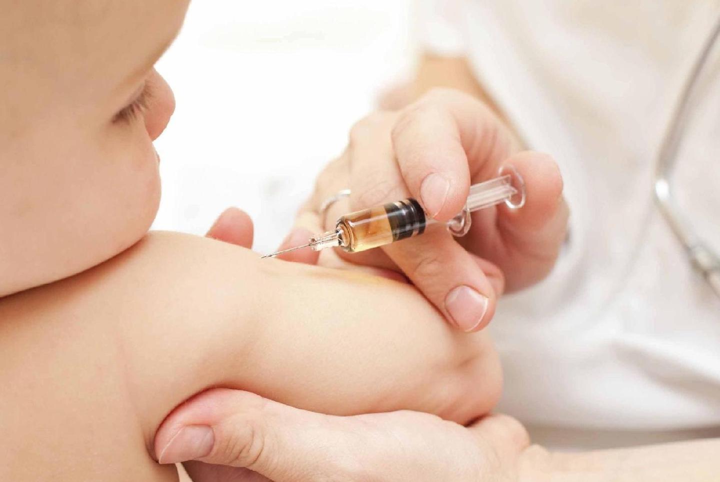 Sospese le vaccinazioni obbligatorie 