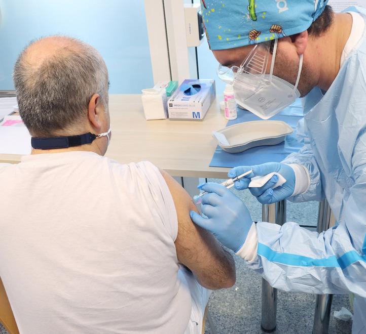 Fascia 50-54 anni, i vaccini li fa il medico 