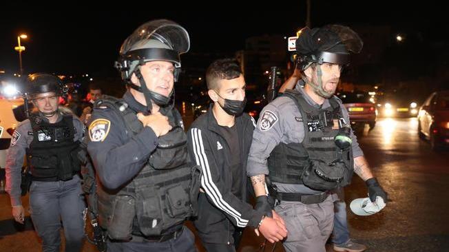 Gerusalemme: polizia allerta, alta tensione a Sheikh Jarrah
