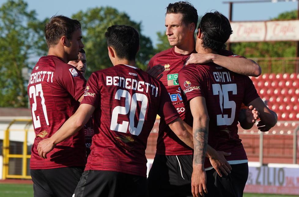 Il Pontedera spinto pure da Caponi senior 
