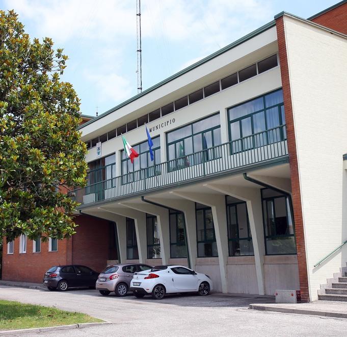 Sportello edilizia all’Unione Ma sul passaggio è polemica 