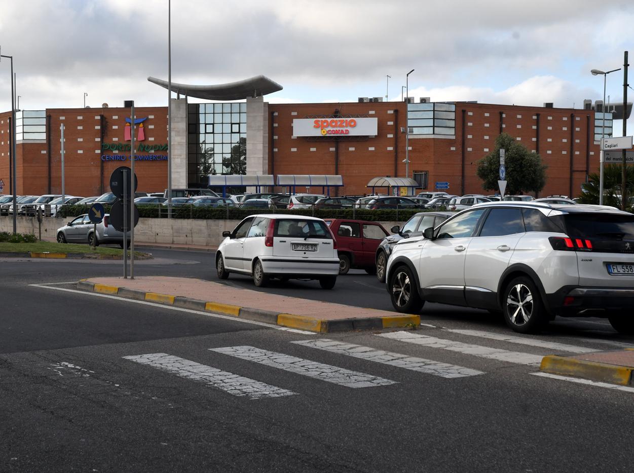 Centri commerciali, martedì serrata simbolica 