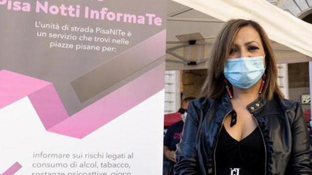 Ai giovani etilometro monouso, mascherina e gel disinfettante per la Pisa notturna