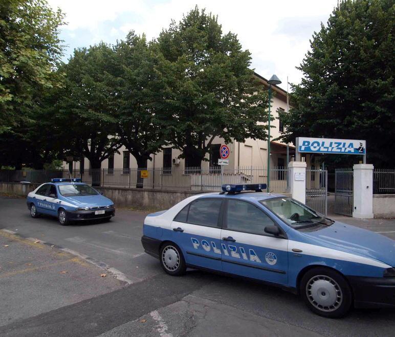 Scatena una rissa in piazza della Repubblica 