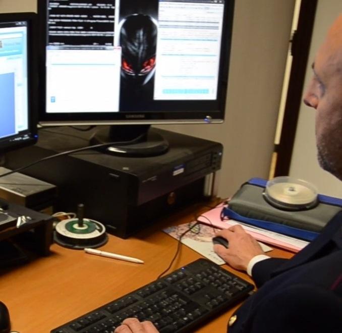 La (finta) anziana che muore e lascia l’eredità 