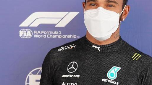 Hamilton, pole numero cento: «Non ci credo, sono in estasi»