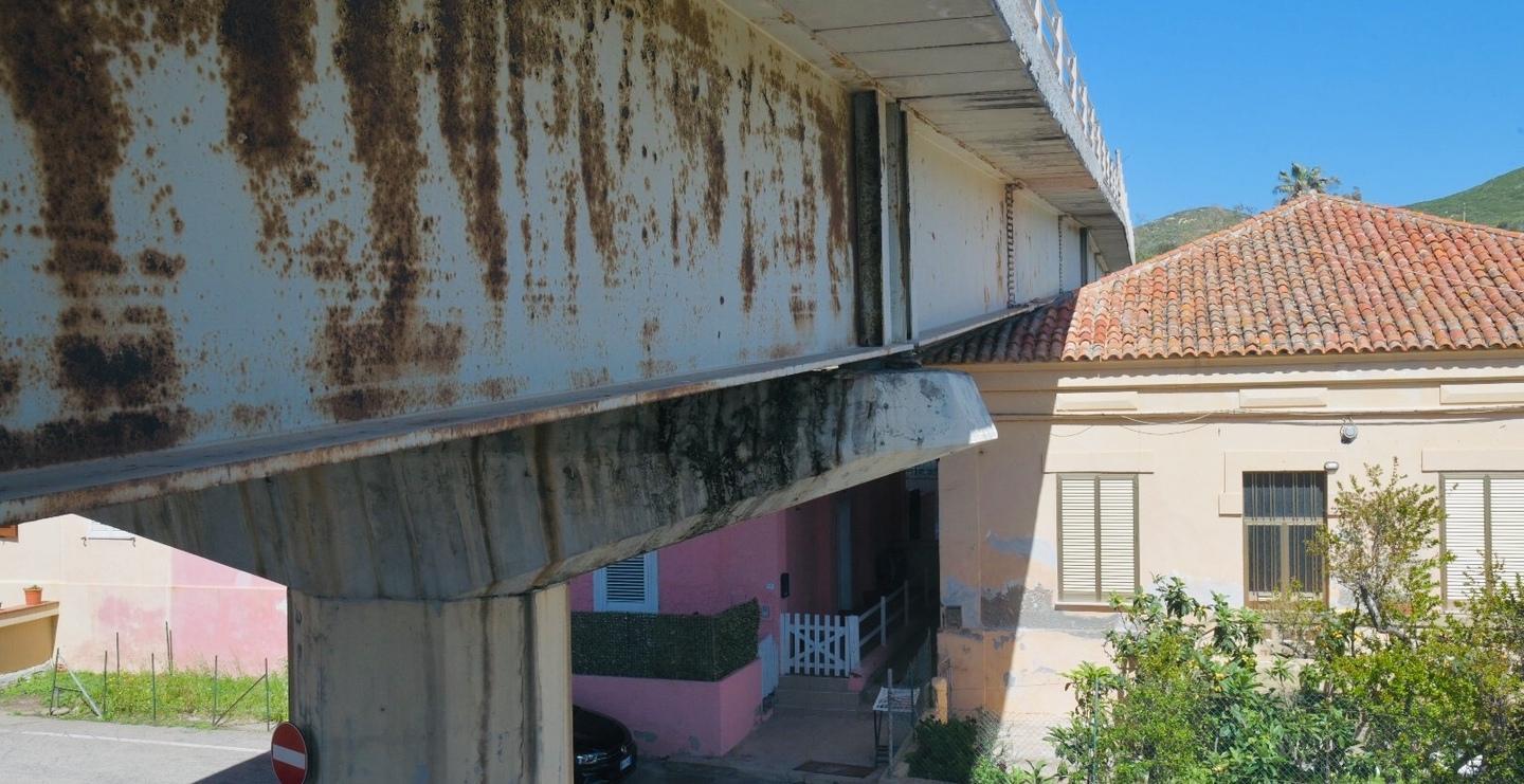 Golfo Aranci, ricorso al Tar contro la chiusura del viadotto pericolante