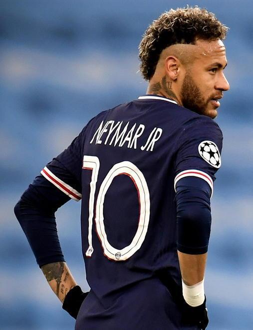 Neymar ha appena rinnovato il suo contratto con il Psg per 36 milioni l'anno