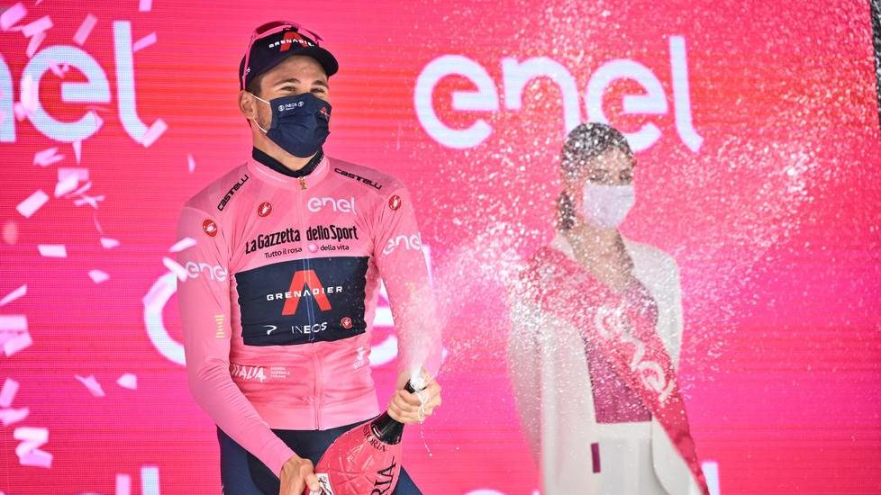 Filippo Ganna si conferma maglia rosa
