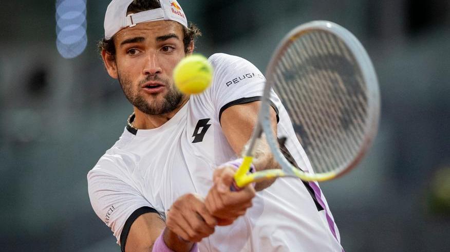 Matteo Berrettini in azione a Madrid: si è arreso in finale