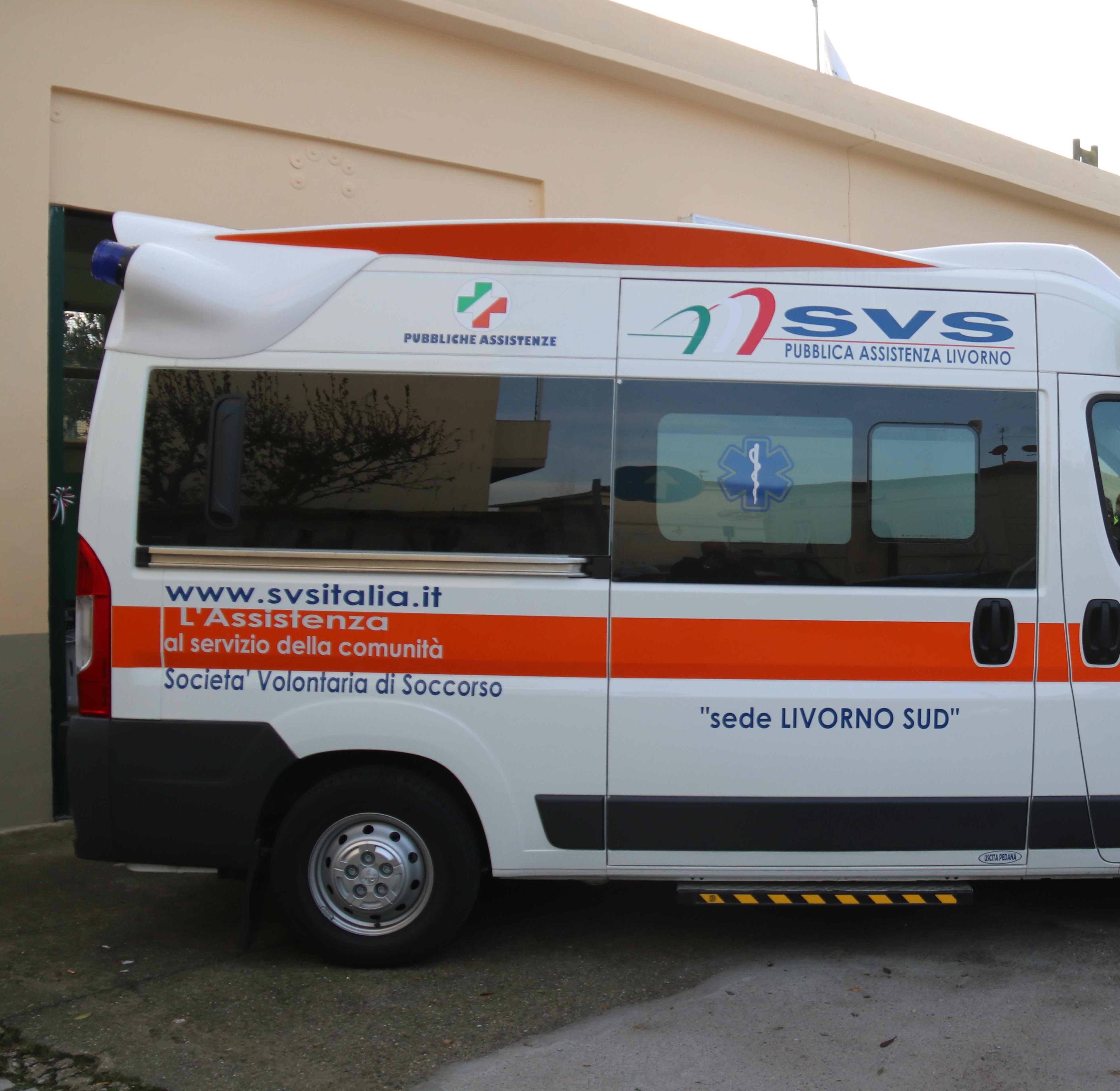 Un'ambulanza della Svs (foto d'archivio)
