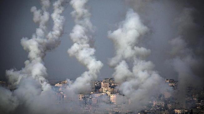 A Gaza 20 morti, di cui 9 minori, in attacchi israeliani