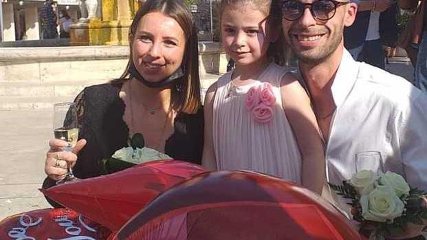 Le chiede di sposarlo il giorno della festa della mamma