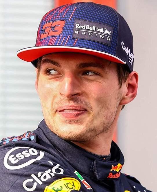 Max: «Le ho provate tutte» Lewis: «Un grande team»