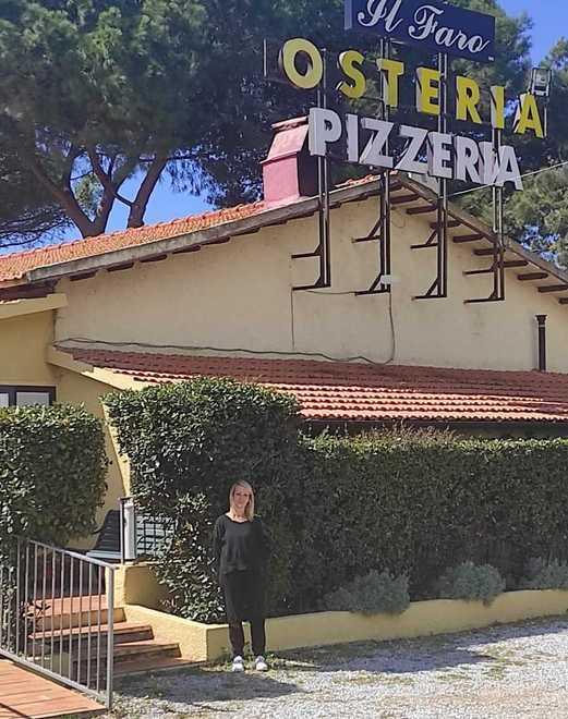 Arrivano i clienti e se ne va l’acqua Ristoratrice infuriata 