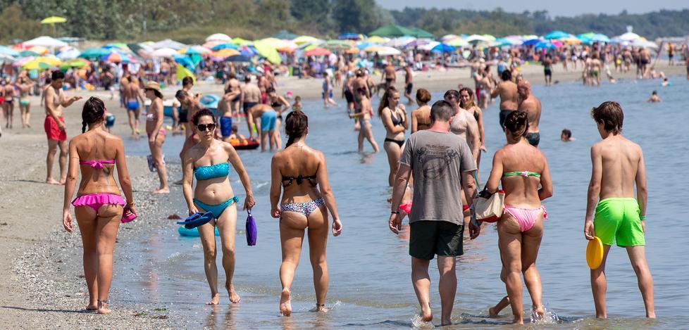 Sui Lidi sventola la Bandiera Blu Acque e spiagge ok 