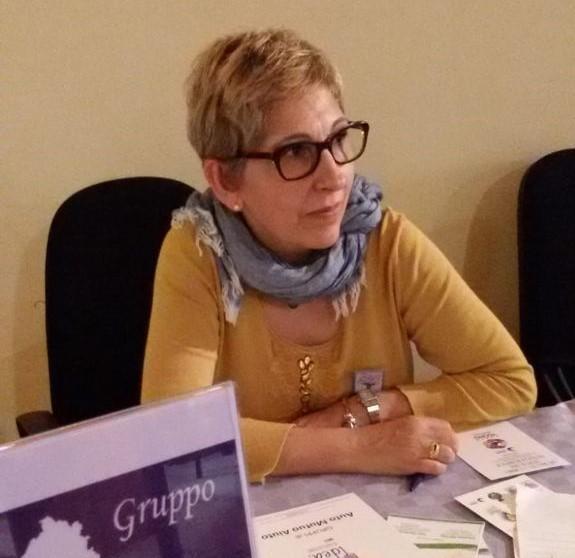 Anche Eleonora si “veste” di viola 